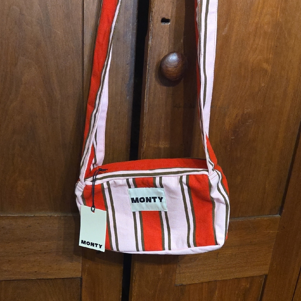 Monty Crossbody